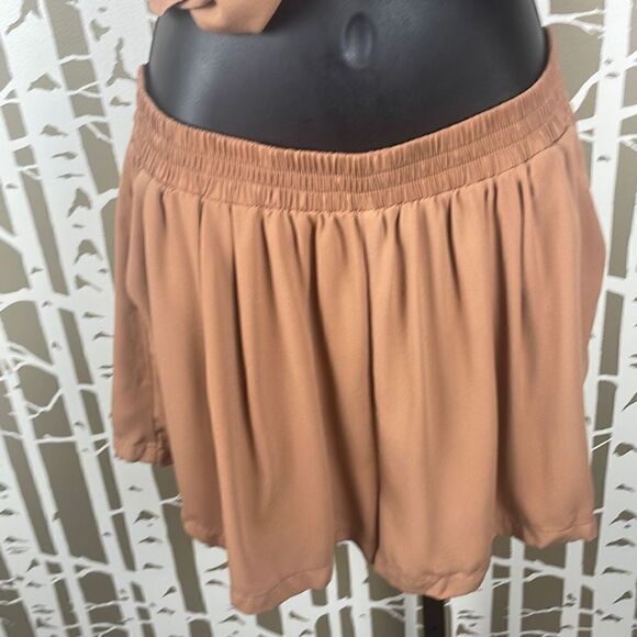 Coordinated Shorts & Button Down Shirt Set XL - Picture 5 of 9